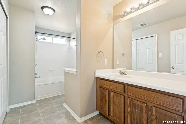 310 IBIS FALLS DR New Braunfels, TX 78130