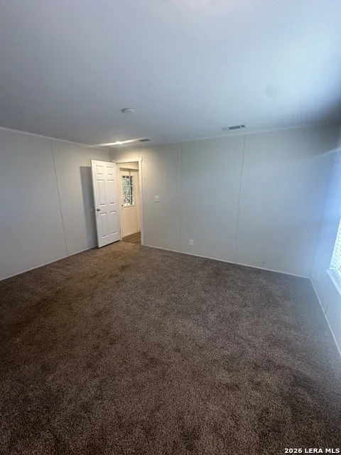825 County Road 640 Hondo, TX 78861