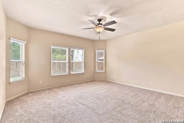 10903 FOX GLOVE FLD Helotes, TX 78023