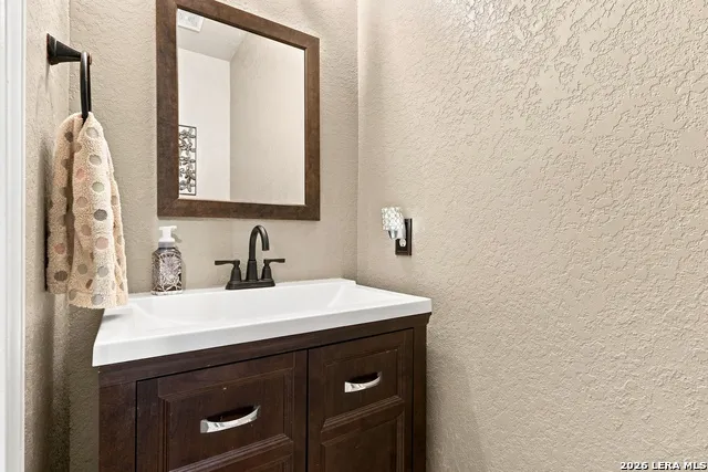 10903 FOX GLOVE FLD Helotes, TX 78023