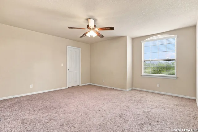 10903 FOX GLOVE FLD Helotes, TX 78023