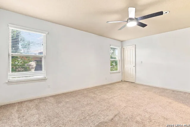 10903 FOX GLOVE FLD Helotes, TX 78023