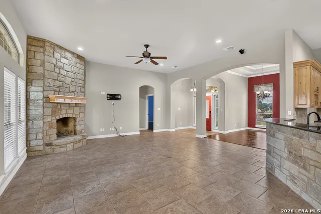 144 Abrego Lake Floresville, TX 78114