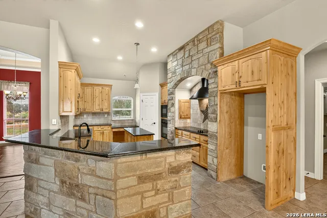 144 Abrego Lake Floresville, TX 78114