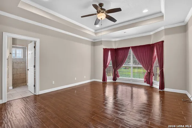 144 Abrego Lake Floresville, TX 78114