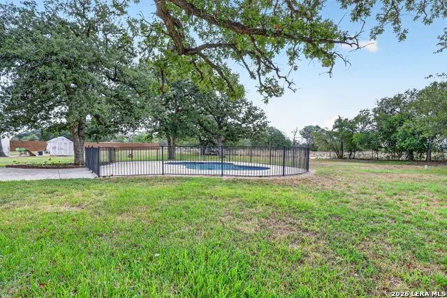 144 Abrego Lake Floresville, TX 78114