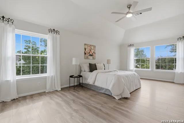 1203 Sand Wedge San Antonio, TX 78258