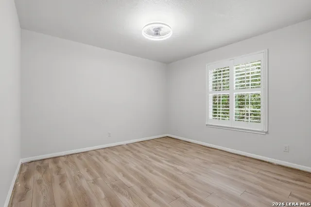 1203 Sand Wedge San Antonio, TX 78258