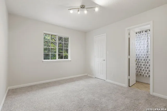 1203 Sand Wedge San Antonio, TX 78258
