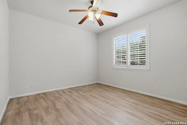 1203 Sand Wedge San Antonio, TX 78258