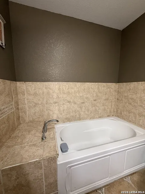 209 SANTA FE TRL Eagle Pass, TX 78852