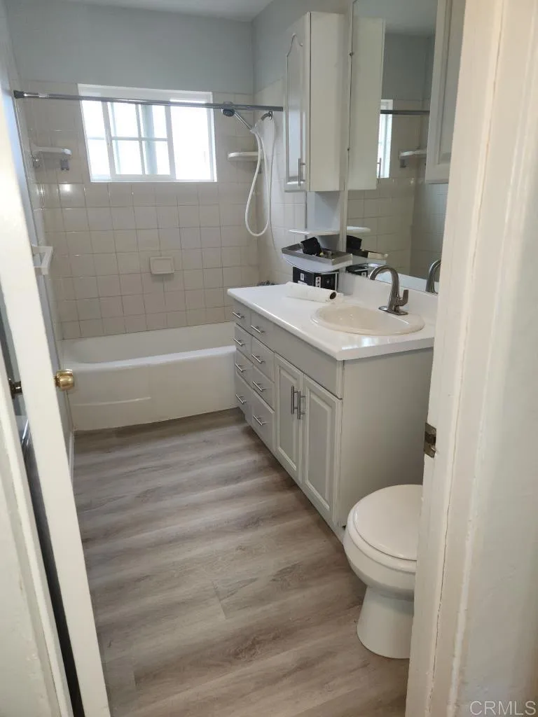 315 W Cypress Avenue El Cajon, CA 92020