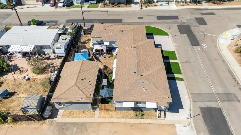 315 W Cypress Avenue El Cajon, CA 92020