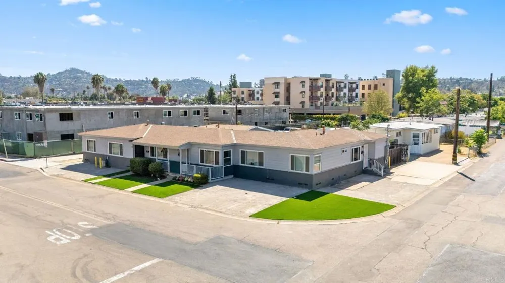 315 W Cypress Avenue El Cajon, CA 92020