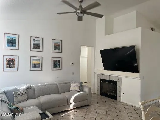 42011 Summer Lane Lancaster, CA 93536