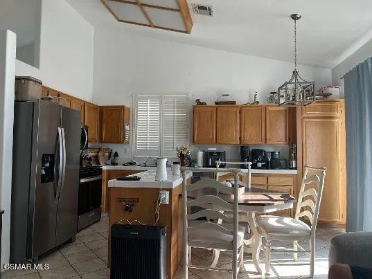 42011 Summer Lane Lancaster, CA 93536