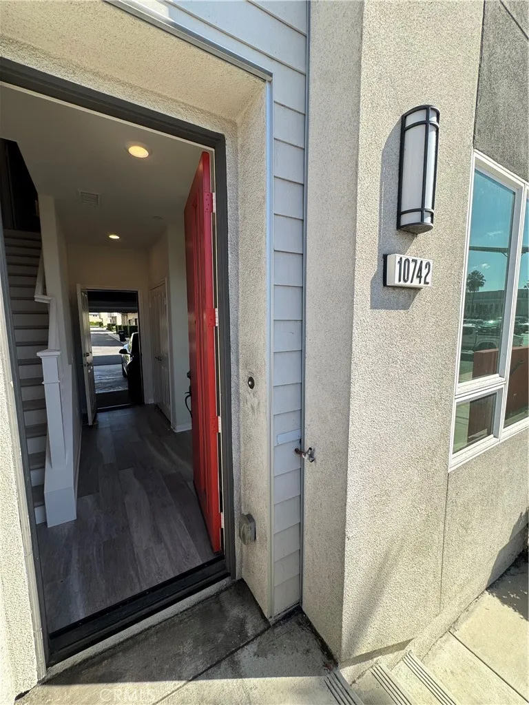10742 Paramount Downey, CA 90241