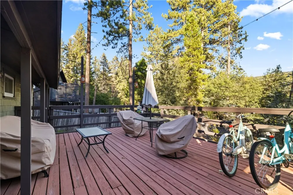 53985 Pine Crest Idyllwild, CA 92549