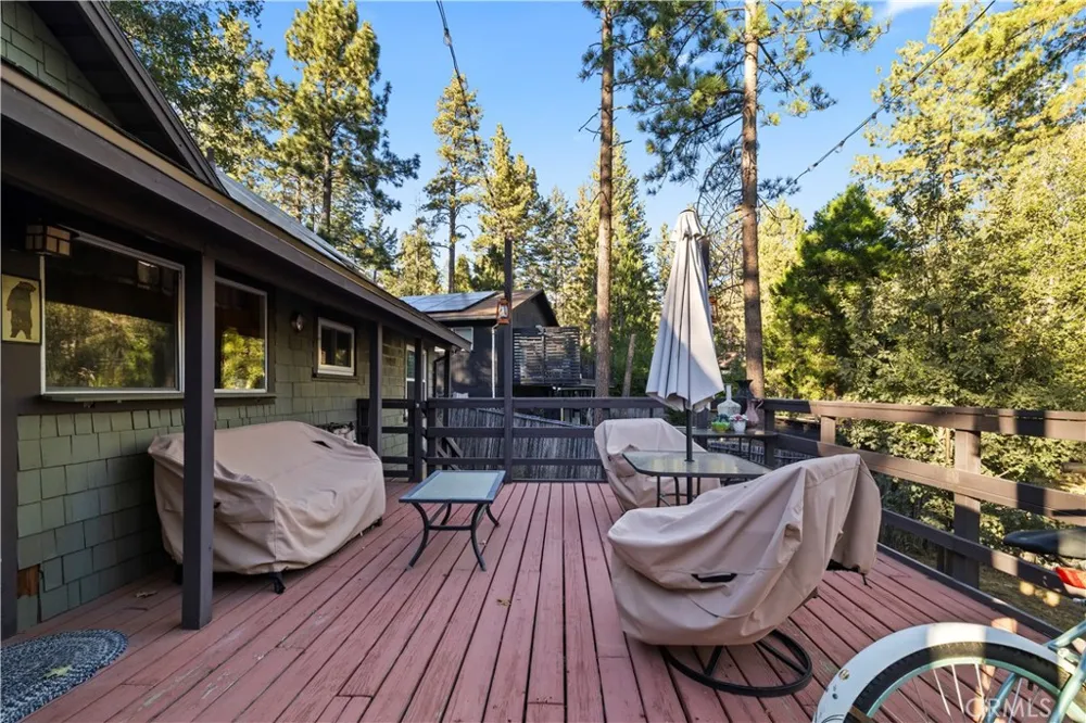 53985 Pine Crest Idyllwild, CA 92549