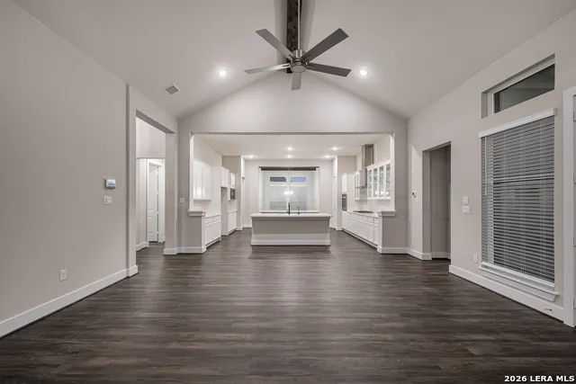 9312 Steel Spur Marion, TX 78124