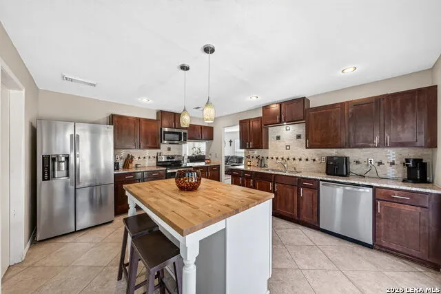 4830 GALEWOOD AVE San Antonio, TX 78247
