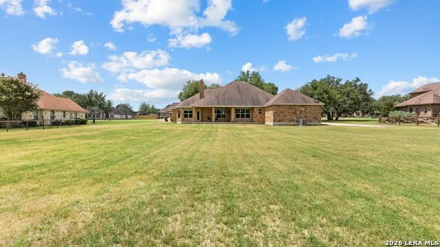 192 COPPER RIDGE DR La Vernia, TX 78121