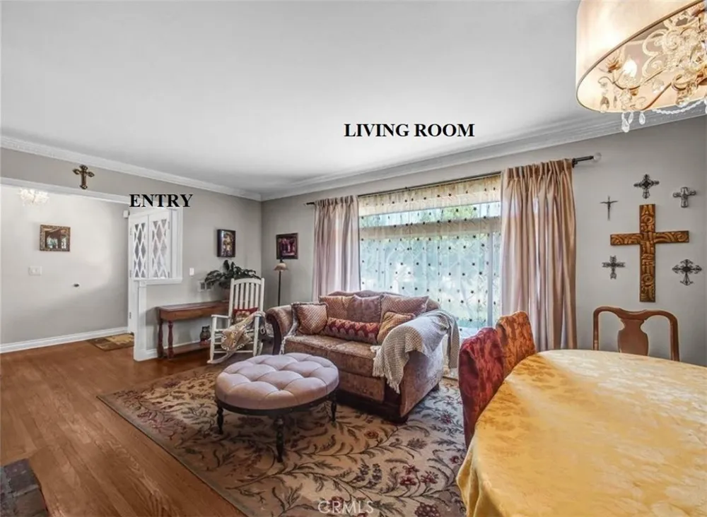 1461 E Grovecenter Street Covina, CA 91724