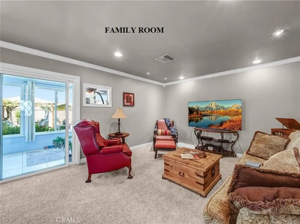 1461 E Grovecenter Street Covina, CA 91724