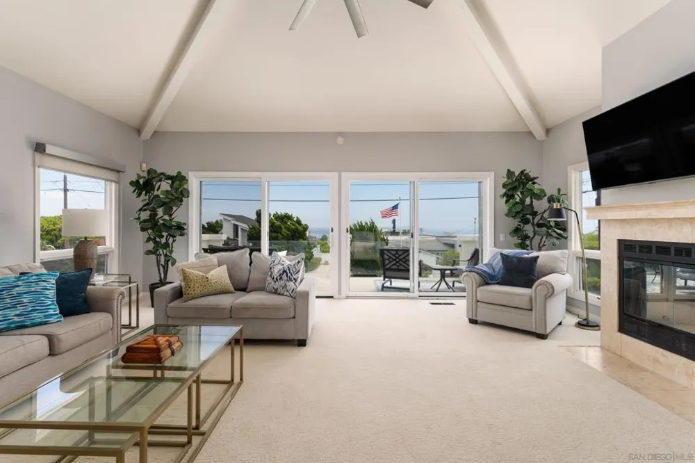 5918 Germaine Ln La Jolla, CA 92037