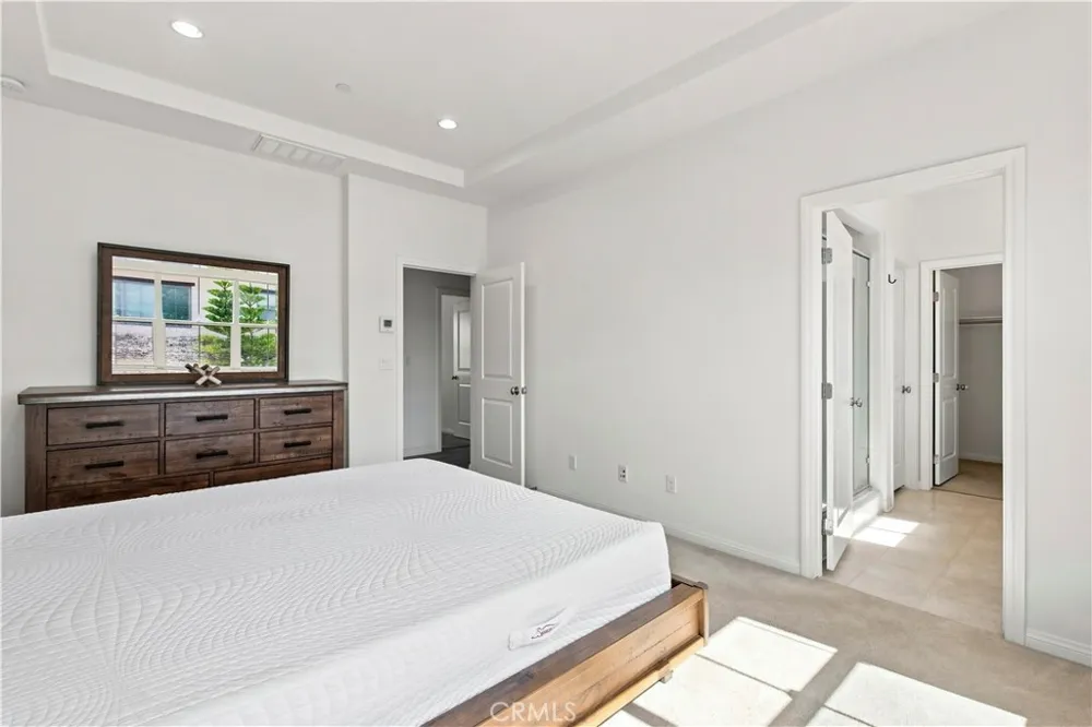 73 Wildvine Irvine, CA 92620