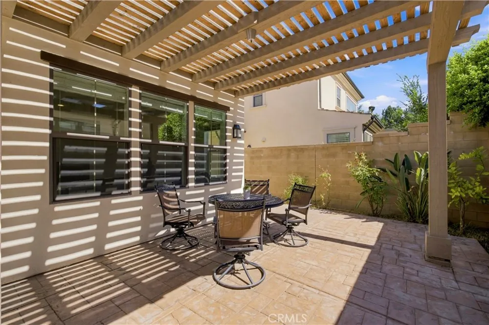 73 Wildvine Irvine, CA 92620