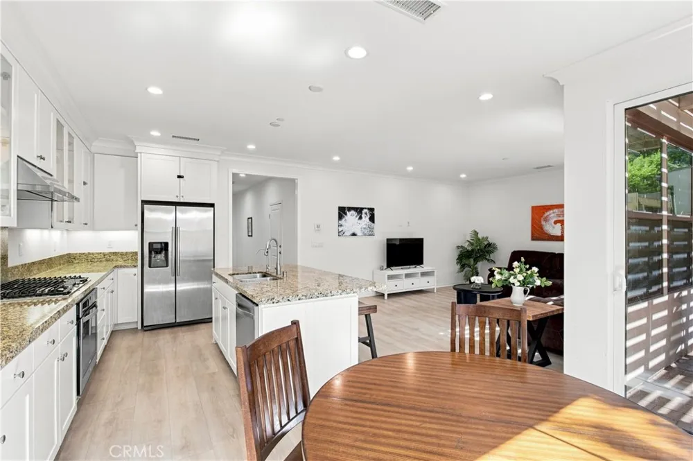 73 Wildvine Irvine, CA 92620