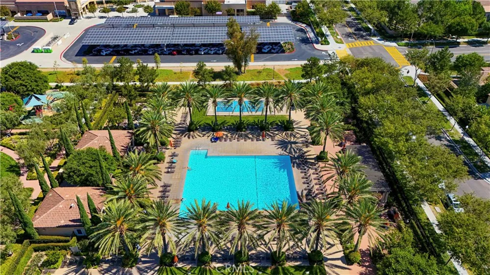 73 Wildvine Irvine, CA 92620