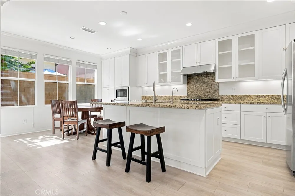 73 Wildvine Irvine, CA 92620