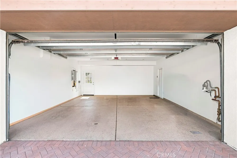 73 Wildvine Irvine, CA 92620