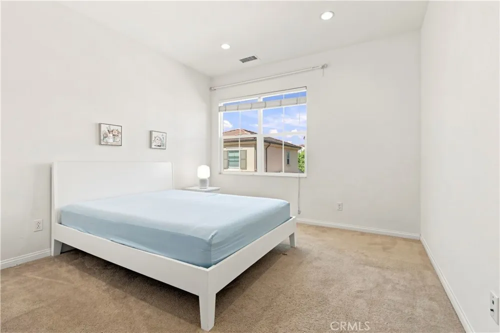 73 Wildvine Irvine, CA 92620