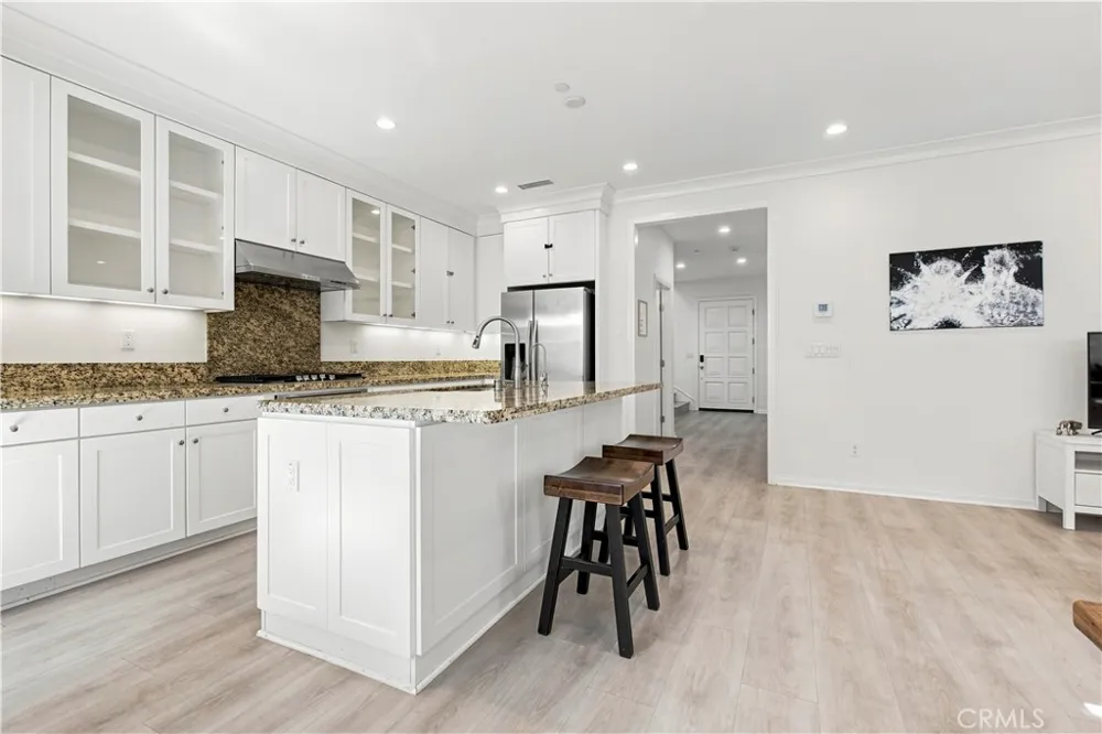 73 Wildvine Irvine, CA 92620