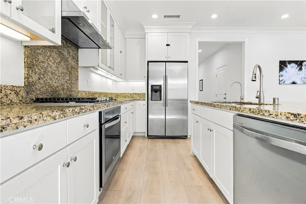 73 Wildvine Irvine, CA 92620