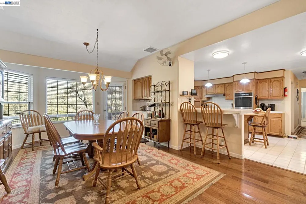 39309 Forest Park Ln Oakhurst, CA 93644