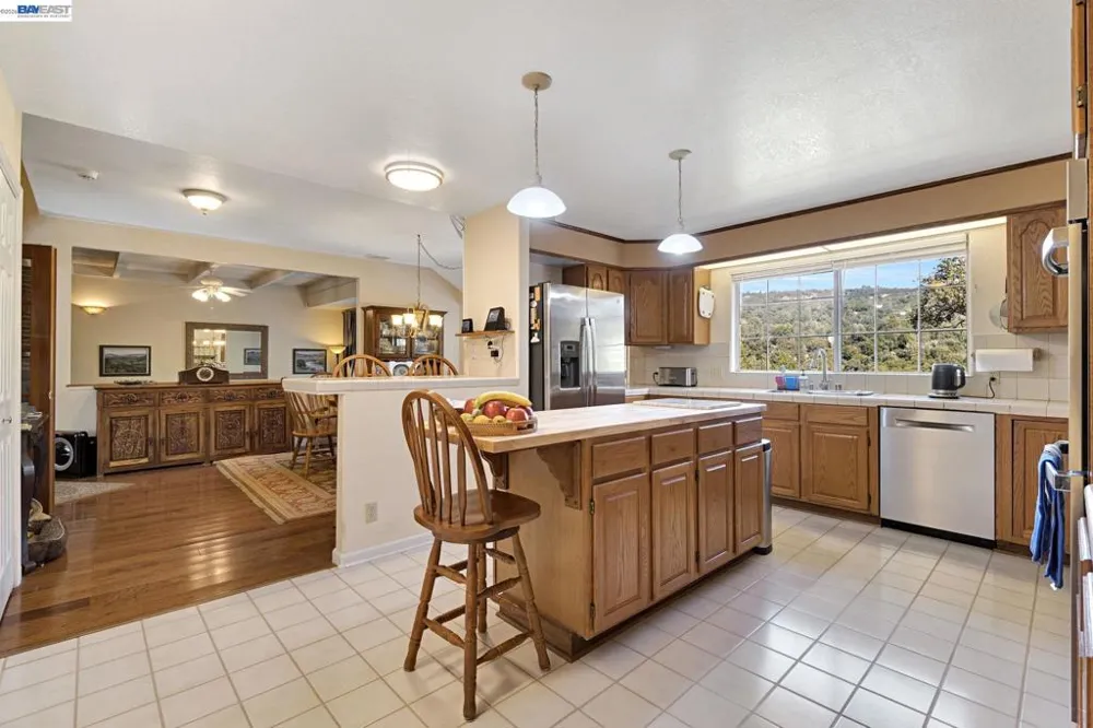 39309 Forest Park Ln Oakhurst, CA 93644