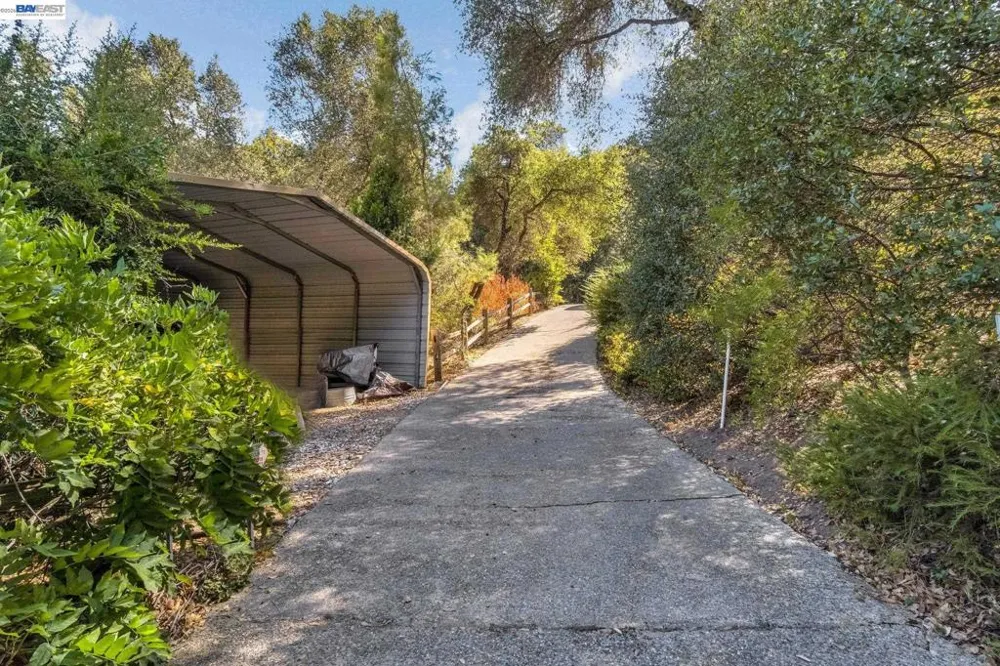 39309 Forest Park Ln Oakhurst, CA 93644