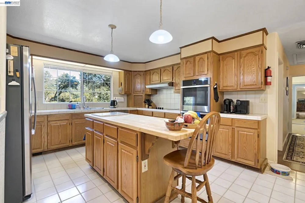 39309 Forest Park Ln Oakhurst, CA 93644