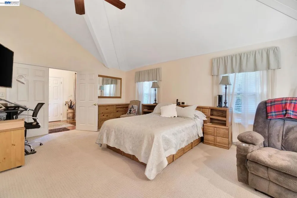 39309 Forest Park Ln Oakhurst, CA 93644
