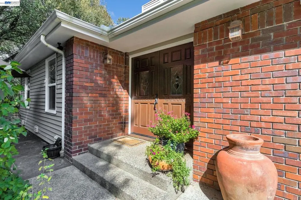 39309 Forest Park Ln Oakhurst, CA 93644
