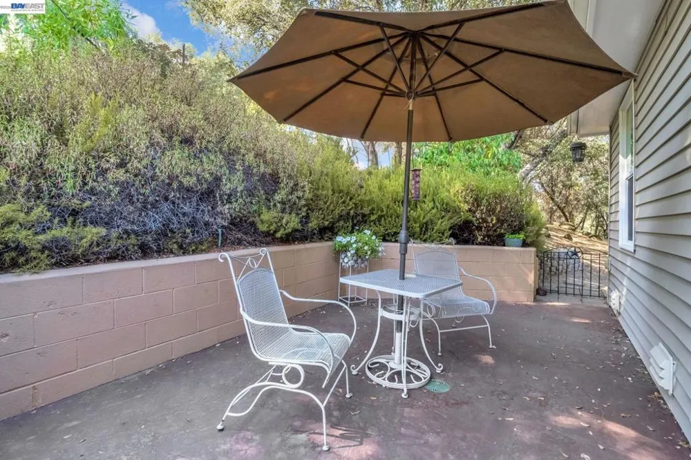 39309 Forest Park Ln Oakhurst, CA 93644