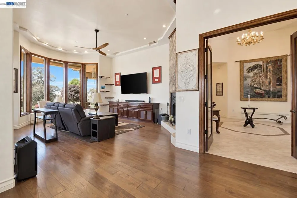 34310 Barn Owl Rd Raymond, CA 93653