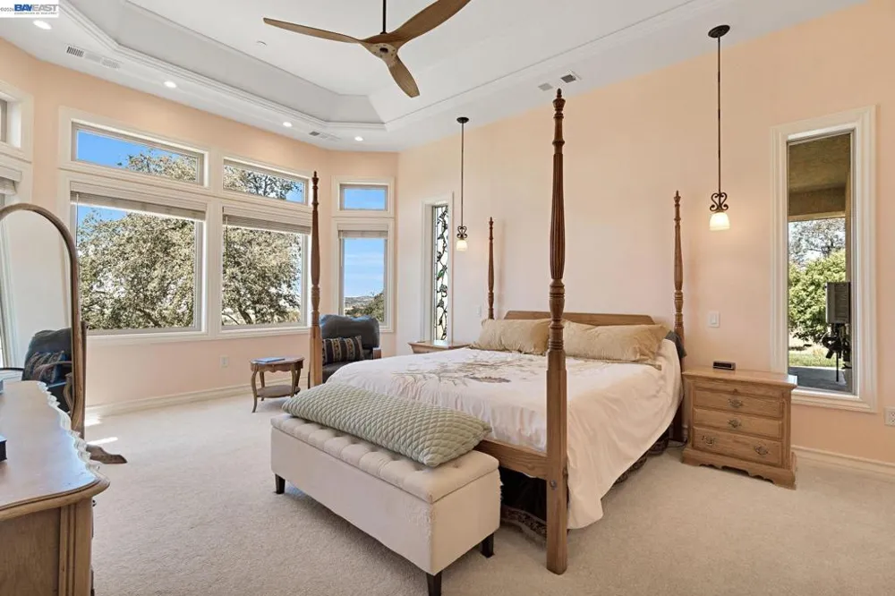 34310 Barn Owl Rd Raymond, CA 93653