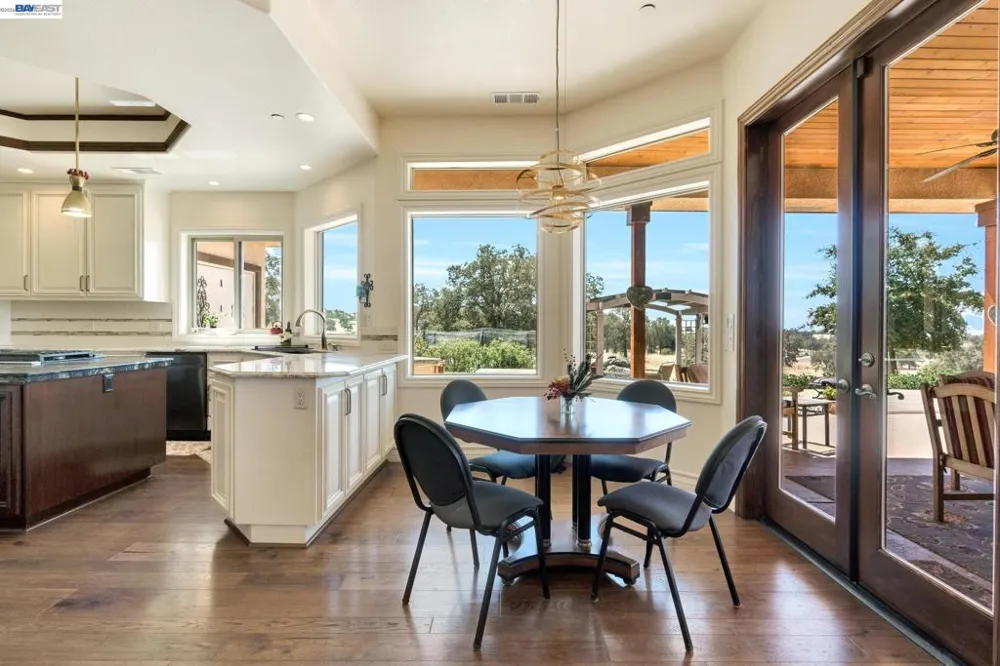 34310 Barn Owl Rd Raymond, CA 93653