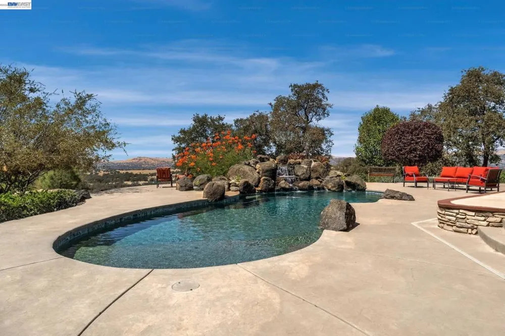 34310 Barn Owl Rd Raymond, CA 93653