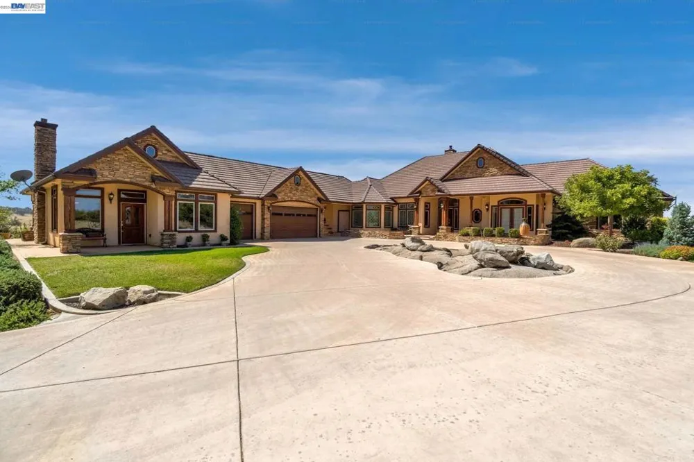 34310 Barn Owl Rd Raymond, CA 93653